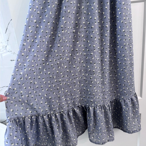 Ivy City Co Lilac Puff-Sleeve Midi - Picture 4 of 8